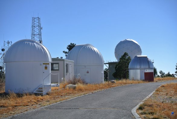 Jednotlivé observatoře na SkyCenter, Mt. Lemmon, Arizona, USA