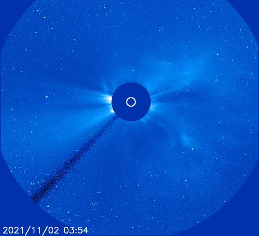 Halo CME z 2. listopadu 2021 po erupci M1,7 v aktivní oblasti AR 12891 Autor: NASA/ESA/SOHO/LASCO C3
