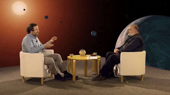 Dr. Petr Kabáth (vlevo) hovoří s Jindřichem Suchánkem o exoplanetách v pořadu Hlubinami vesmíru Autor: TV Noe