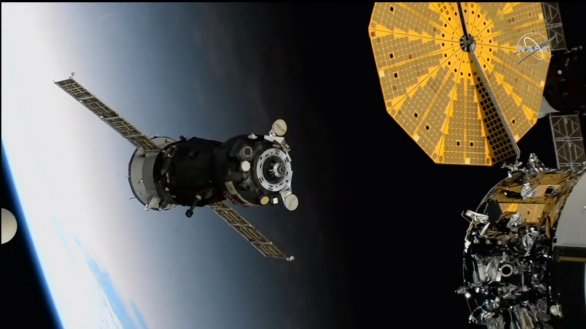 Sojuz MS-19 odlétá od ISS Autor: NASA TV