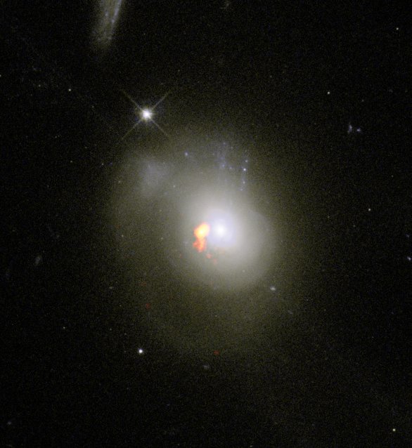 Snímek PSB galaxie kombinující data z HST a ALMA s rozlišitelným plynem Autor: ALMA (ESO/NAOJ/NRAO)/S.Dagnello