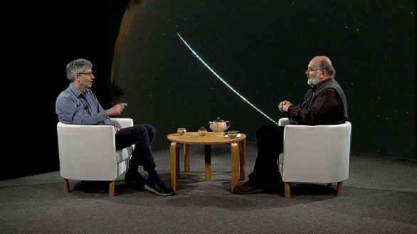 Dr. Jiří Borovička hovoří s Jindřichem Suchánkem v pořadu Hlubinami vesmíru Autor: TV Noe