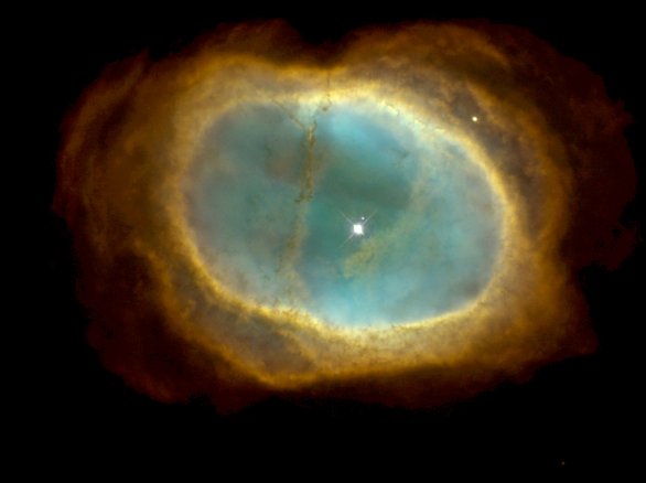 NGC 3132 (Jižní prstencová mlhovina) Autor: Hubble Heritage Team (STScI/AURA/NASA/ESA)
