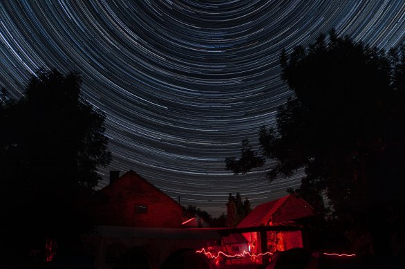 Startrails nad Sítinami Autor: Elíša Kraus