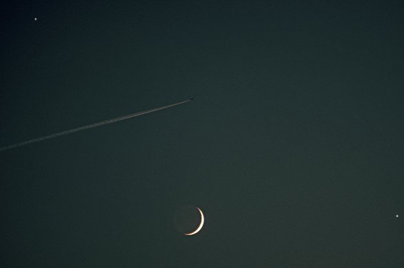 Konjunkce Měsíce, Venuše a Jupiteru 22. 2. 2023 Autor: Radek Kroupa