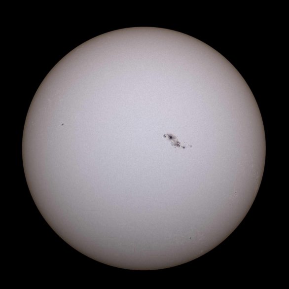 Velká sluneční skvrna 29. 6. 2023 Autor: Daniel Kurtin