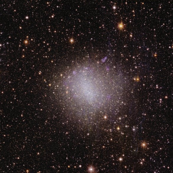 Fotografie nepravidelné trpasličí galaxie NGC 6822 pořízená teleskopem Euclid Autor: ESA/Euclid/Euclid Consortium/NASA, image processing by J.-C. Cuillandre (CEA Paris-Saclay), G. Ansel