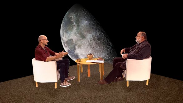 Pavel Gabzdyl (vlevo) hovořil o Měsíci s Jindřichem Suchánkem v pořadu Hlubinami vesmíru Autor: TV Noe