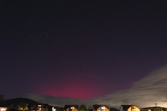 Polární záře 10. 10. 2024 ve 20:00 SELČ, Švihov, Canon EOS 1200D. Tamron adaptall 17 mm Autor: Antonín Hušek