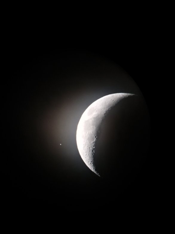 Zákryt Saturnu Měsícem Autor: Kamil Krmášek