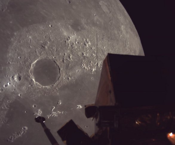 Kráter Plato zachycený z vrchní inženýrské kamery sondy Hakuto-R na oběžné dráze Měsíce ve výšce 100 km Autor: ispace