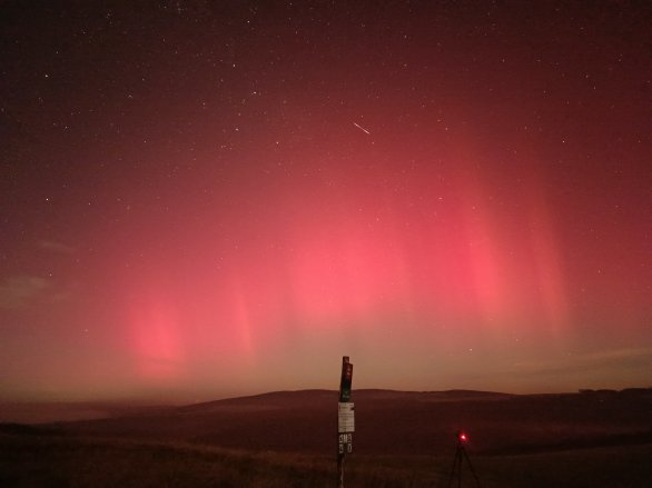 Polární záře 12. 11. 2025 ve 4:15 SEČ ze Slovenska Autor: Pavol Janúšek Polární záře 12. 11. 2025 ve 4:15 SEČ ze Slovenska Autor: Pavol Janúšek