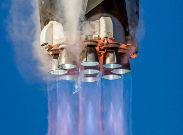 Detail motorové sekce rakety Zhuque-3 během jejího prvního startu 3. 12. 2025 Autor: Landspace Detail motorové sekce rakety Zhuque-3 během jejího prvního startu 3. 12. 2025 Autor: Landspace