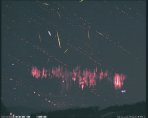 Složený snímek ze všech Red sprites a meteoru během této noci.. Autor: Martin Popek
